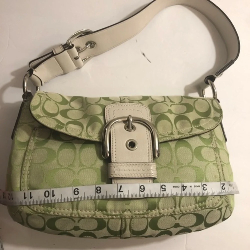 Coach RARE signature y2k green white leather soho bag f15668